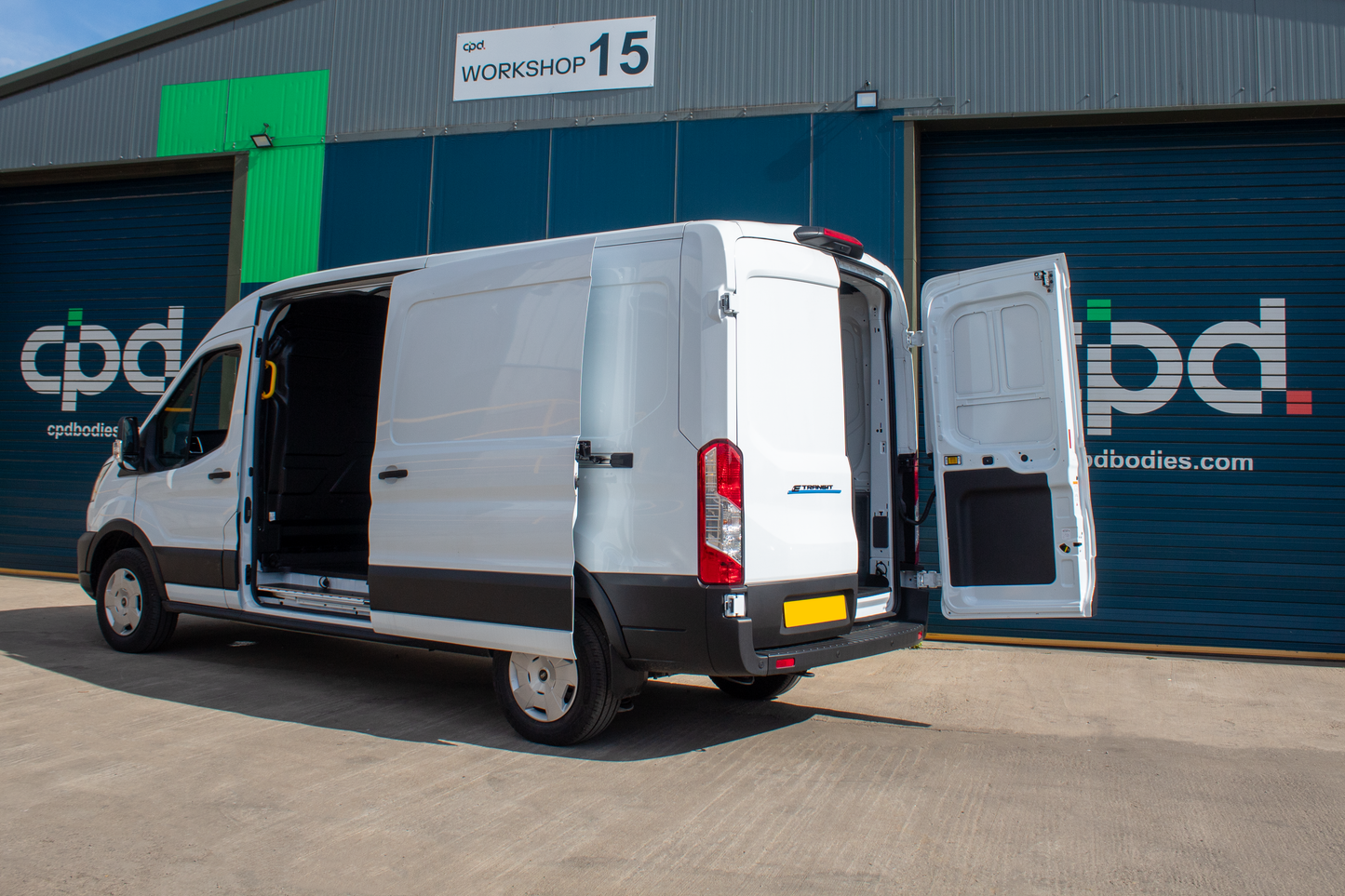 Ford Transit Panel Van 135Kw Electric L3 H2 Automatic Single Cab Trend 184ps White