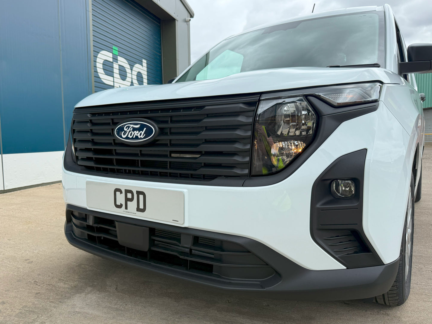 Ford Courier 1.5L EcoBlue 100PS, 6 Spd Manual, Trend, White