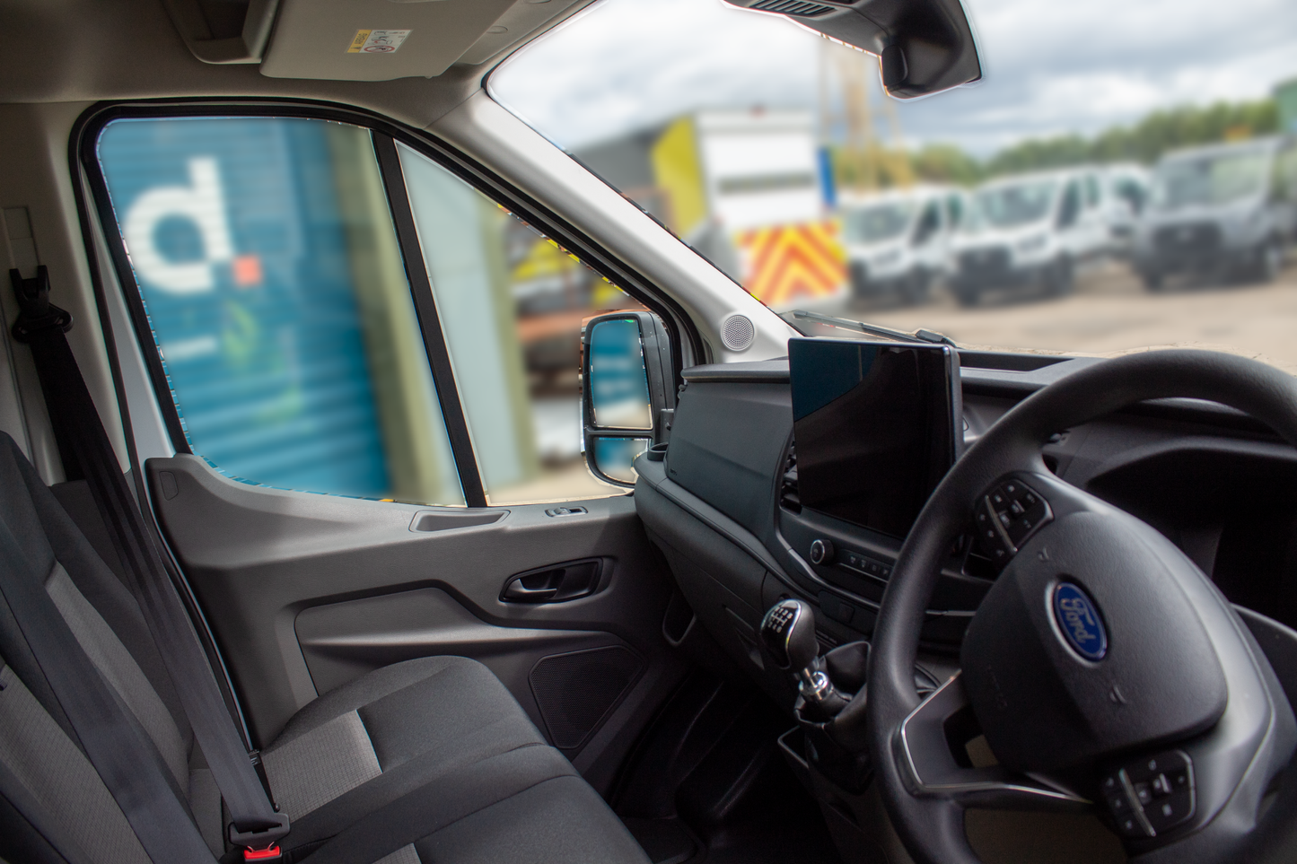 Ford Transit 350 Leader 350 L3 H2 (Frozen White) - 165PS, RWD