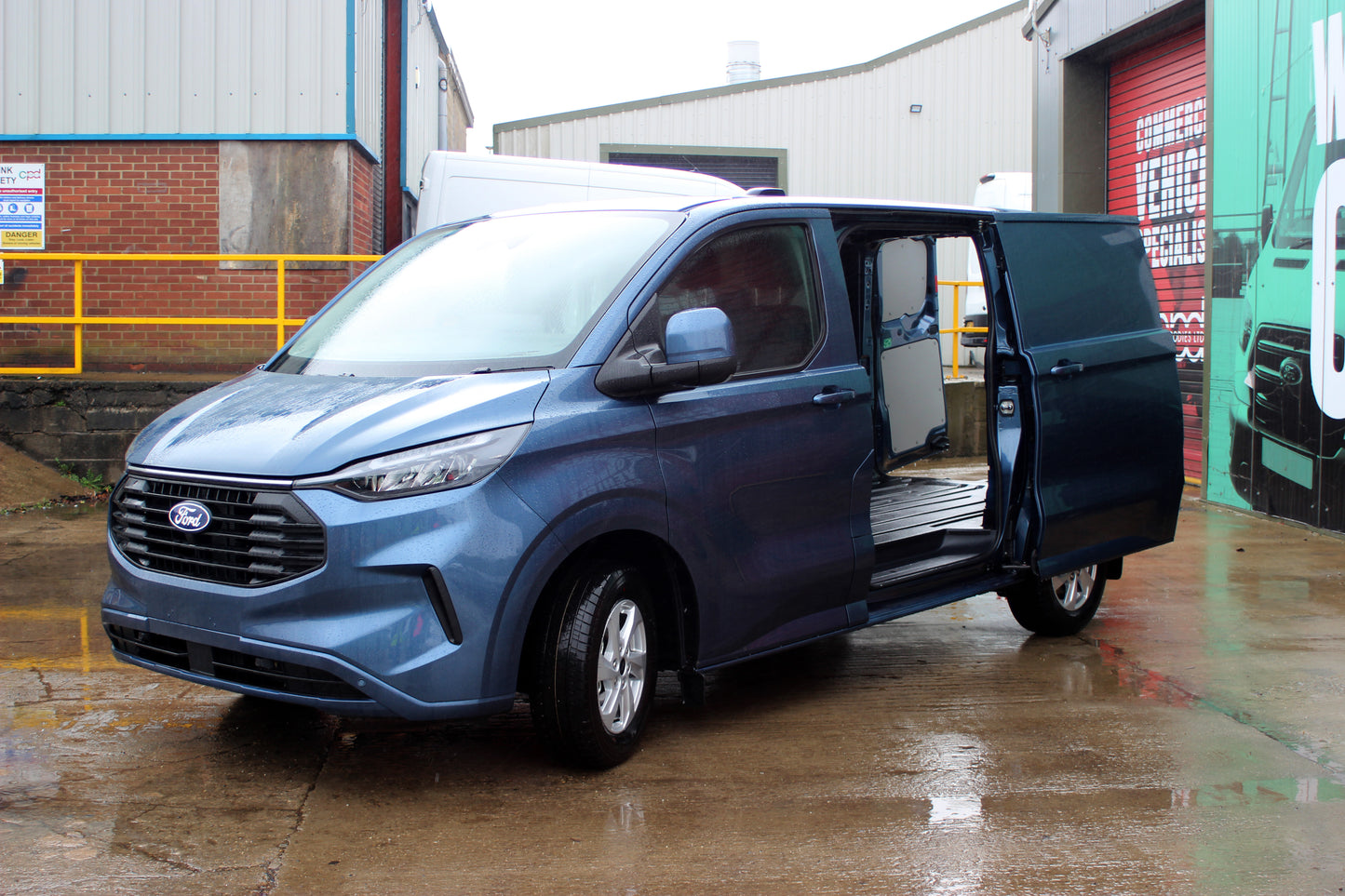 Ford Transit Panel Van 2L Diesel L1 Manual Single Cab 136ps Limited Blue Metallic