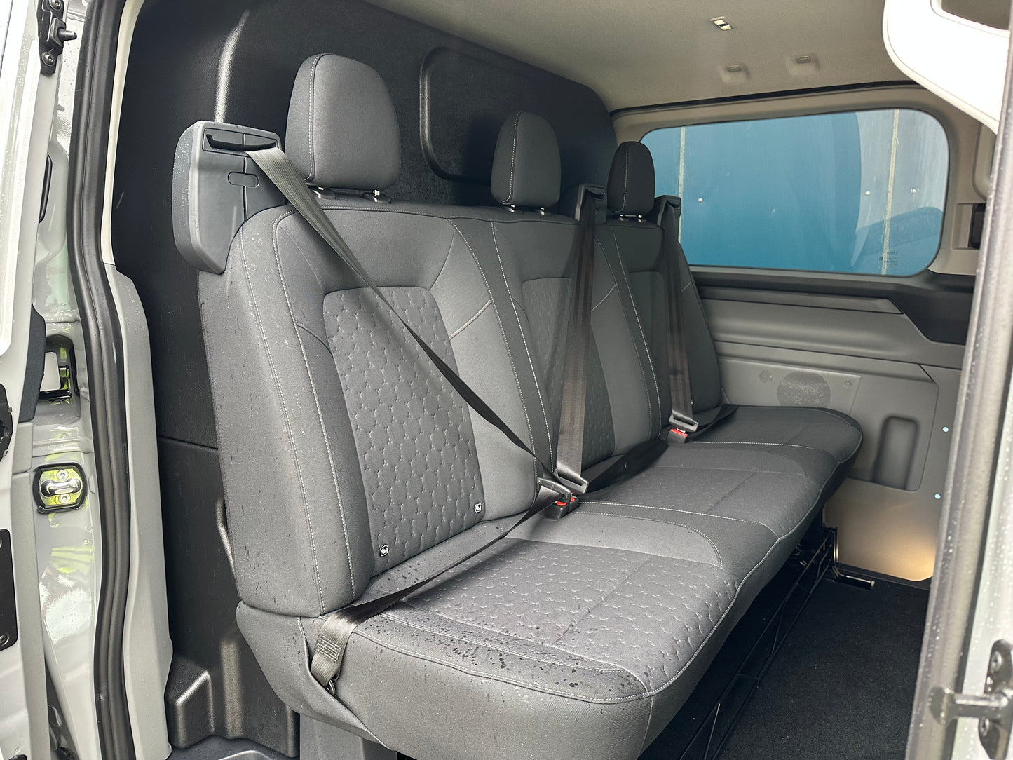 Transit Custom Limited 300 L1 H1 2.0 136ps EcoBlue FWD 6 Speed Manual Panel Van Magnetic Grey