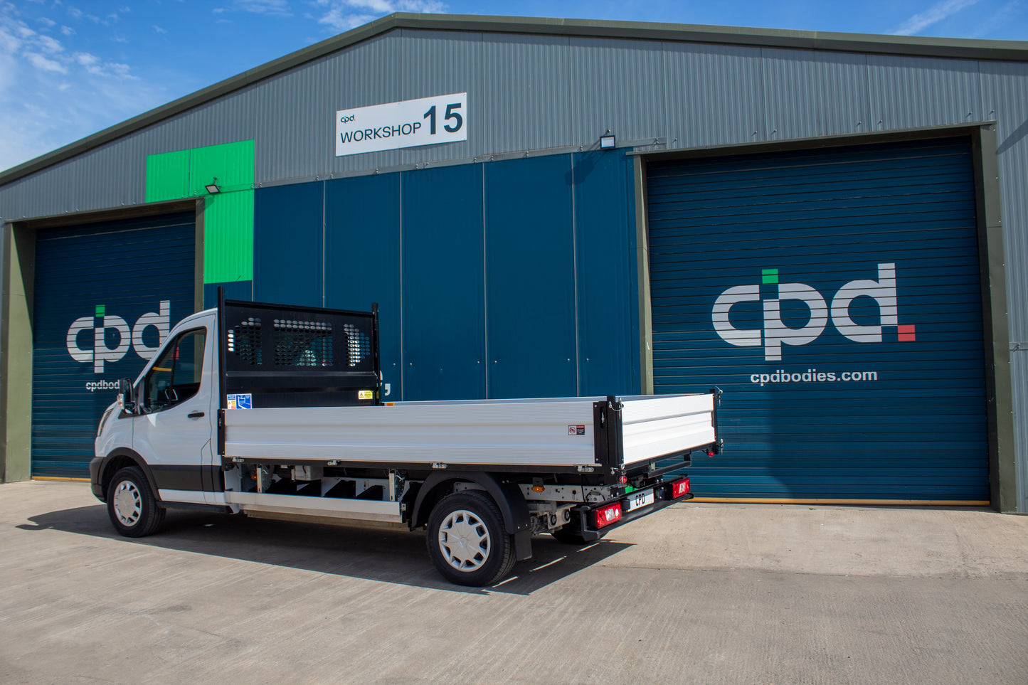 Ford Transit Tipper Diesel L3 Manual Single Cab 165ps Frozen White