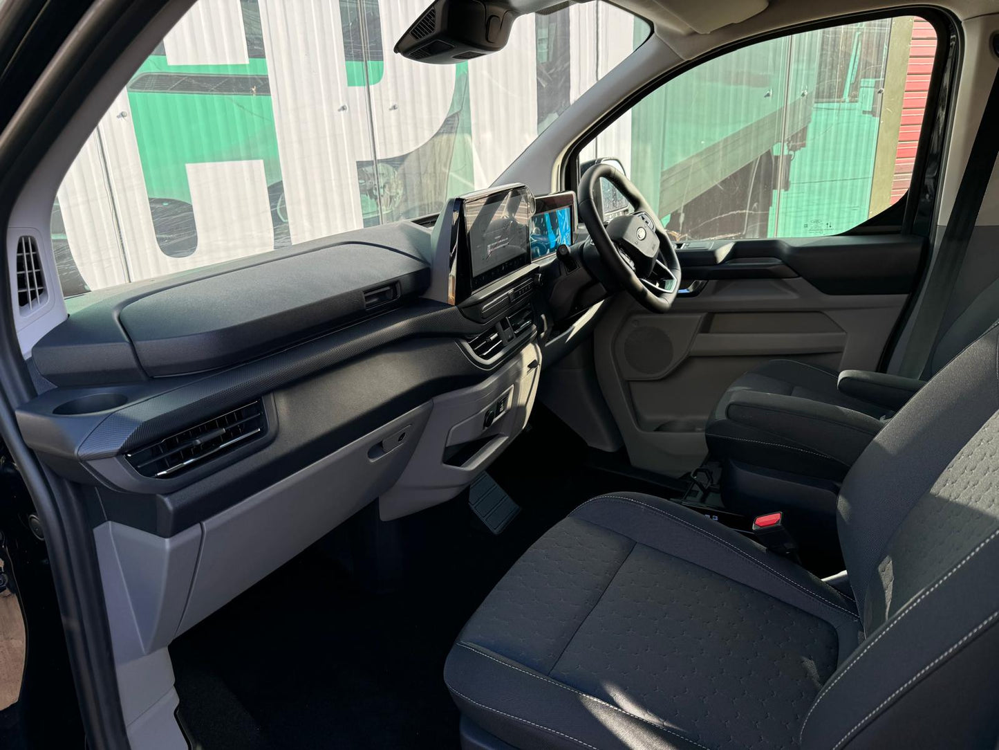 Ford Transit Crew Van 2L Diesel L1 Automatic Double Cab 136ps Limited Agate Black Metallic