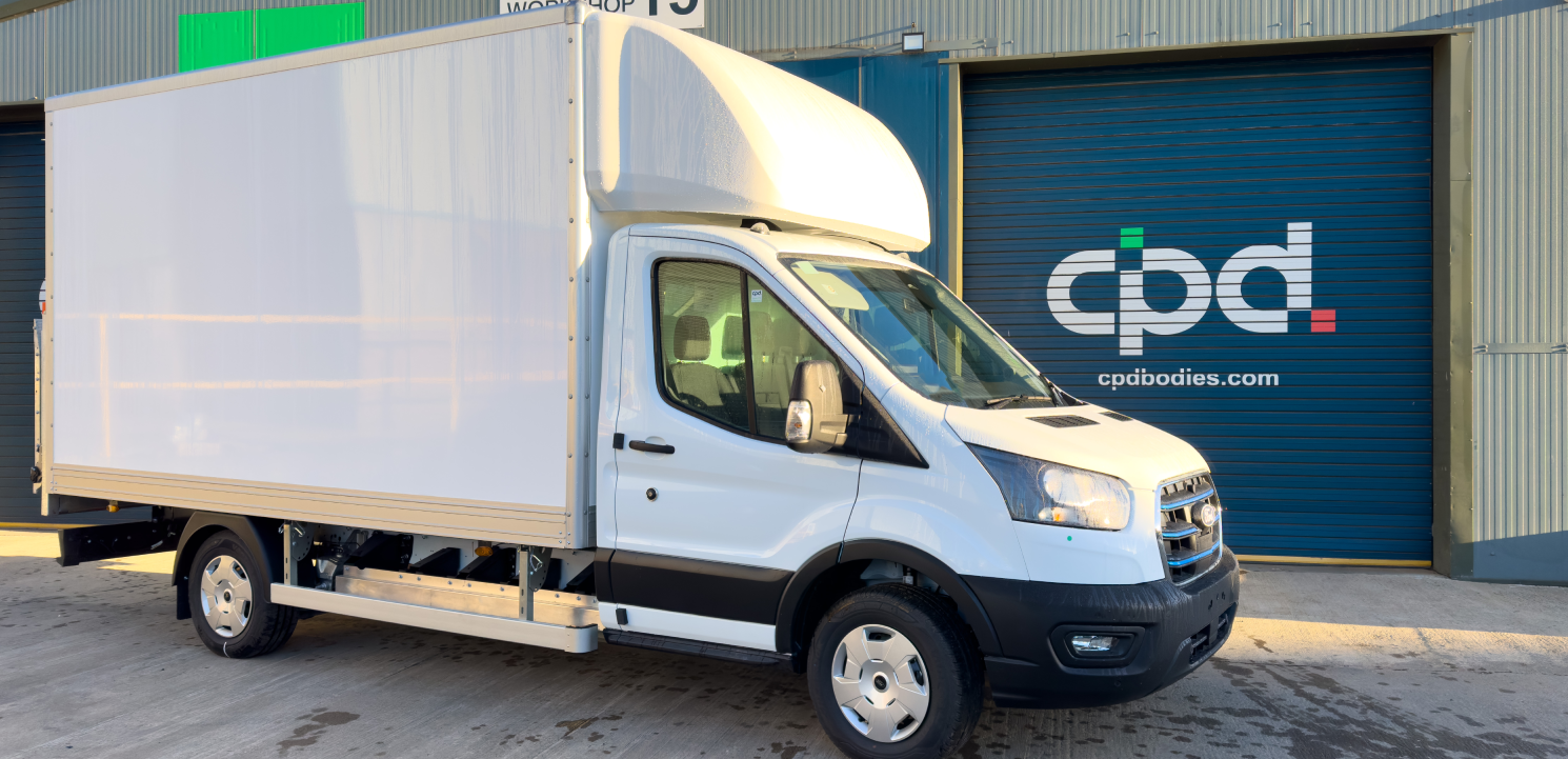 Electric Luton Tail-Lift on a Ford E-Transit L3 Single Cab for Urenco