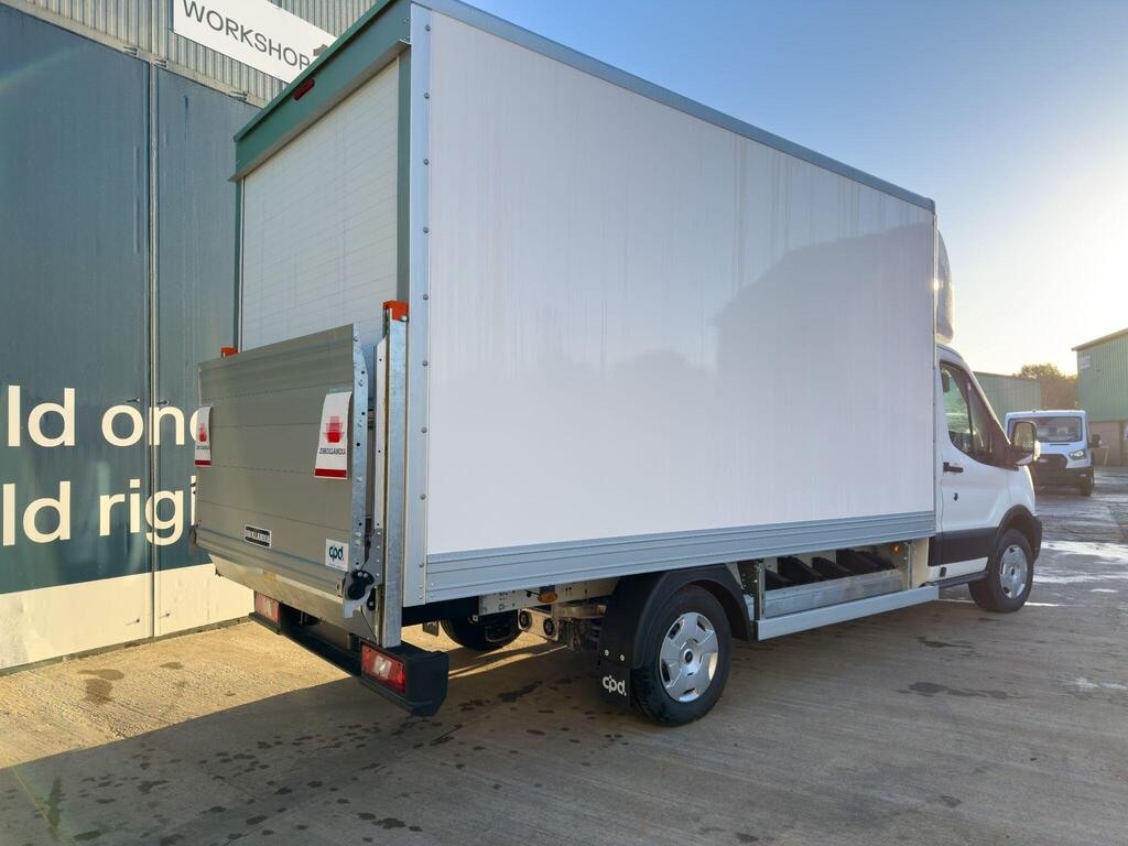 Ford Luton Rear Light Ford Electric Transit 3.5 Luton Electric L3 184ps c/w Tail lift