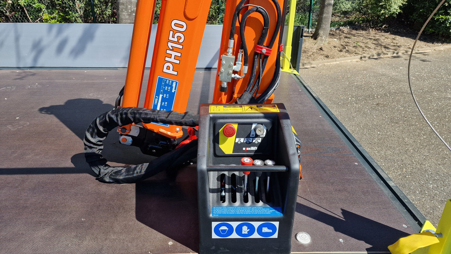 VW L3 Single Cab Dropside with Tool Pod and Crane