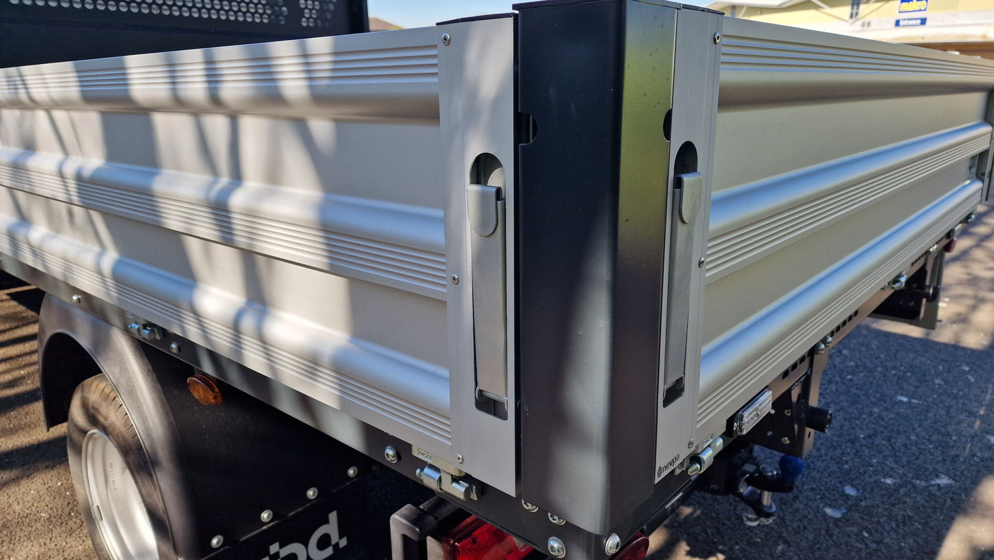 Ford L3 Single Cab Dropside with Tool Pod