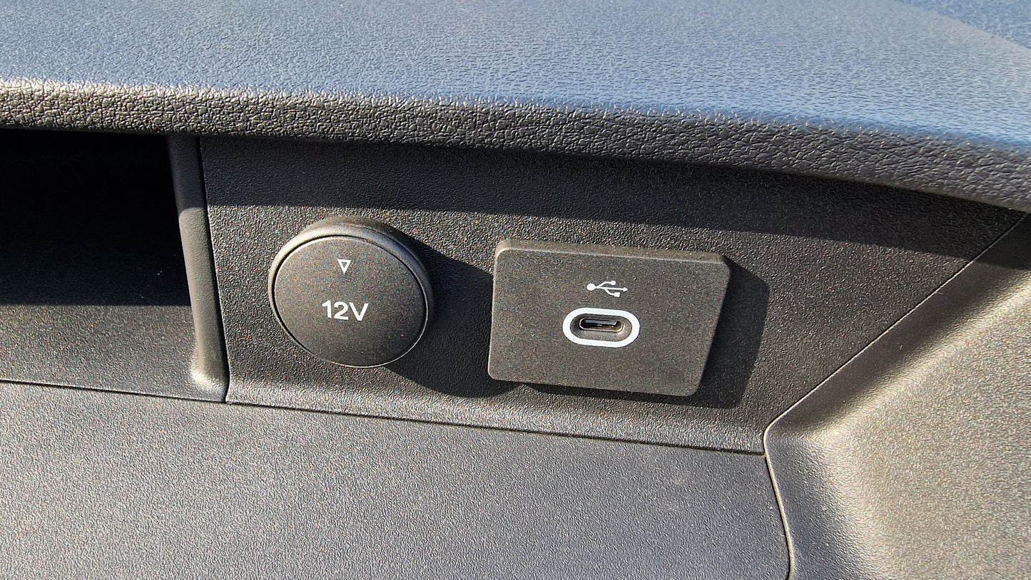 Ford L3 Single Cab Dropside with Tool Pod