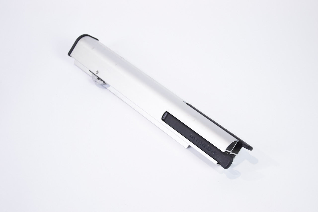 Rear Pillar & Socket (Praevia)