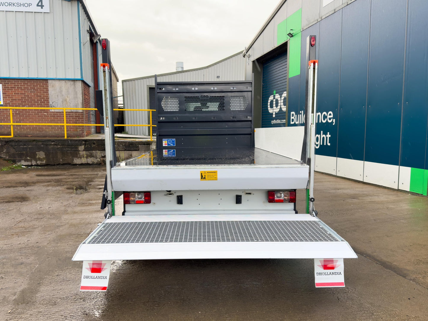 Maxus Deliver 9 LC CAB, Dropside with Tail Lift