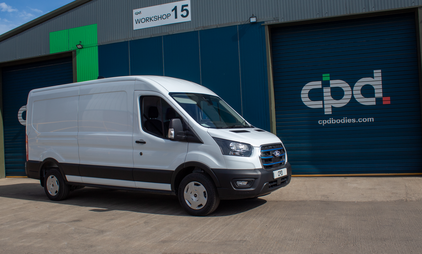 Ford Transit Panel Van 135Kw Electric L3 H2 Automatic Single Cab Trend 184ps White