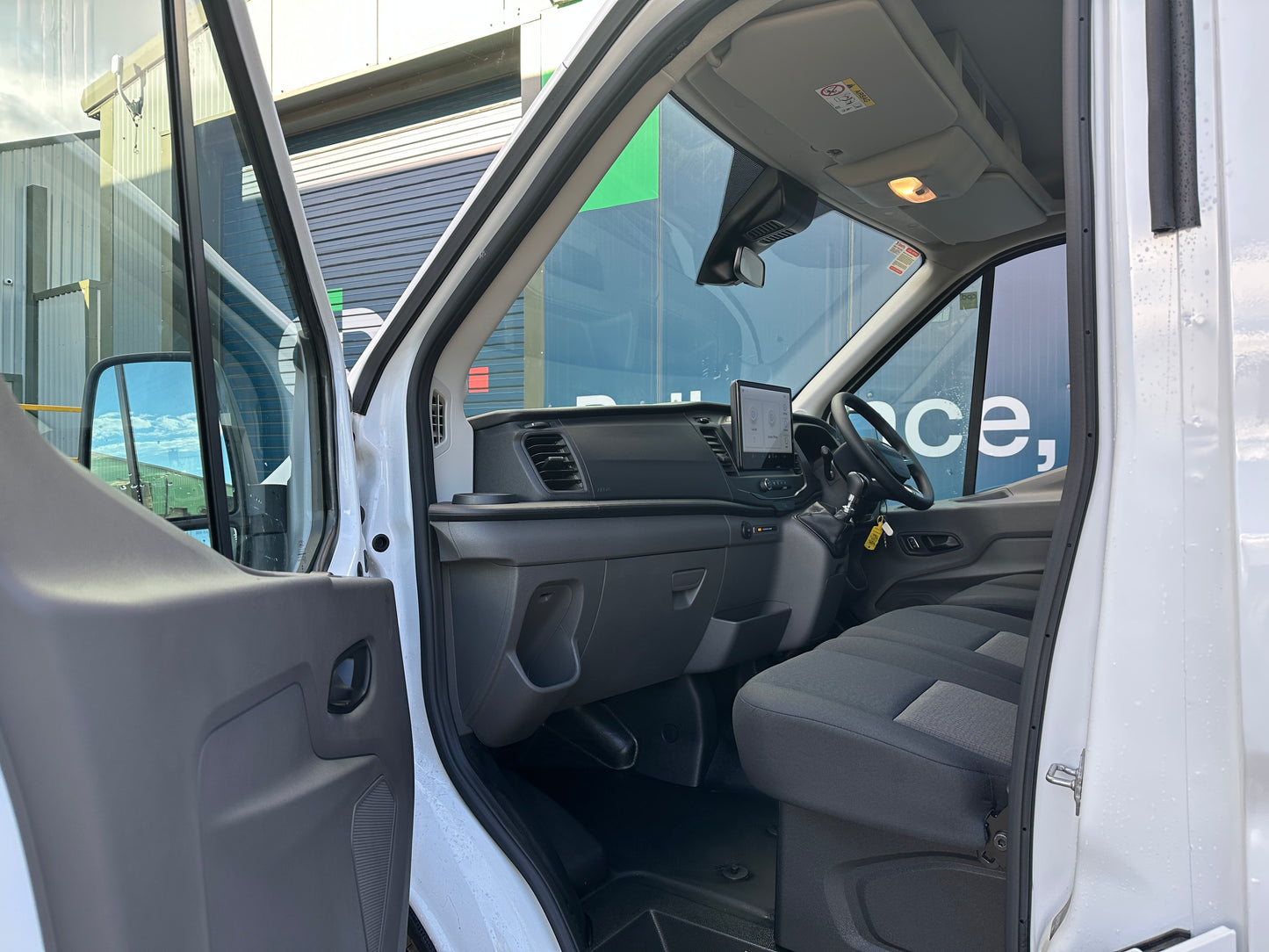 Ford Transit Tipper Diesel L3 Manual Single Cab 165ps Frozen White