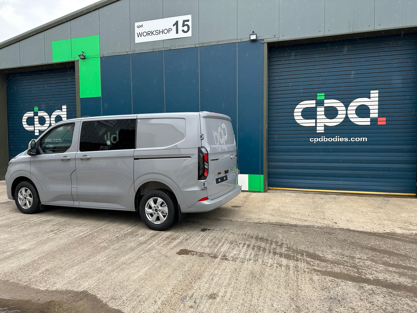 Transit Custom Limited 300 L1 H1 2.0 136ps EcoBlue FWD 6 Speed Manual Panel Van Magnetic Grey
