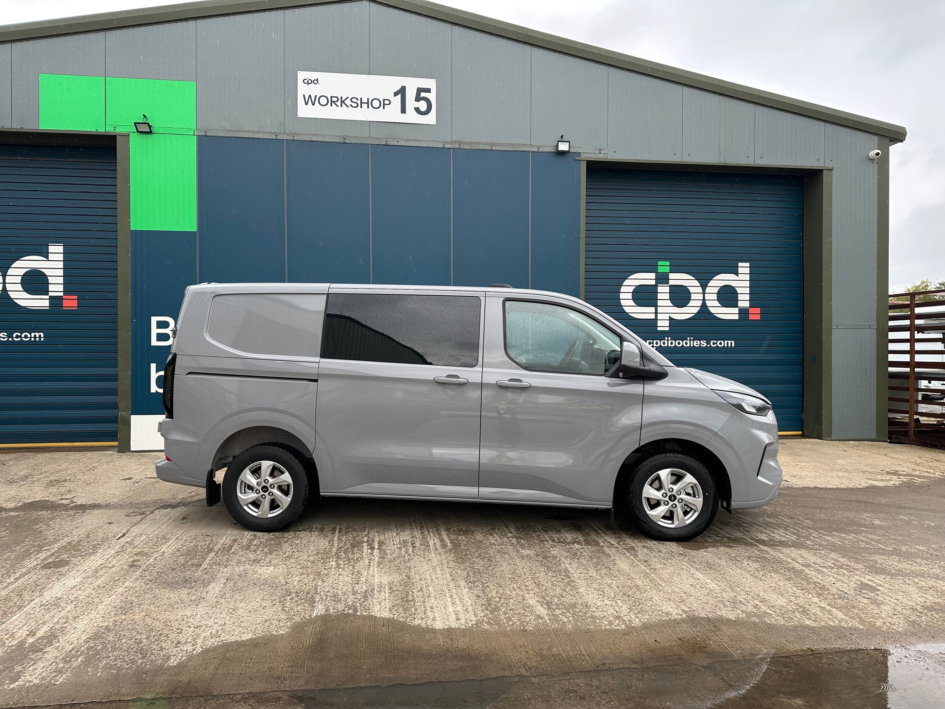 Transit Custom Limited 300 L1 H1 Van Magnetic Grey CPD – VanDemand