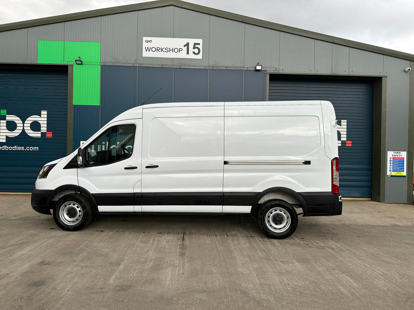 Ford Transit 350,L3 H2 Leader 2.0 130PS FWD Ply-lined