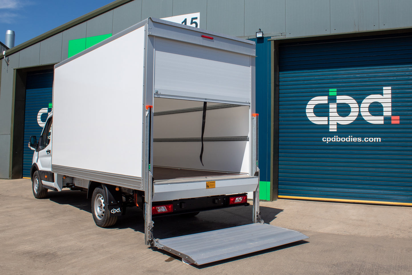 Ford Transit Luton 2L Diesel L3 Manual Single Cab 165ps Frozen White