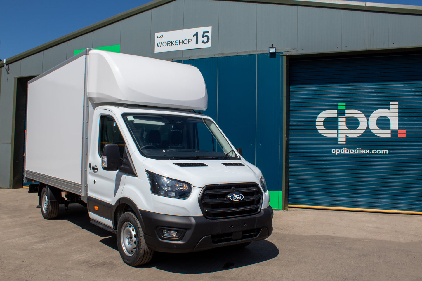 Ford Transit Luton 2L Diesel L3 Manual Single Cab 165ps Frozen White