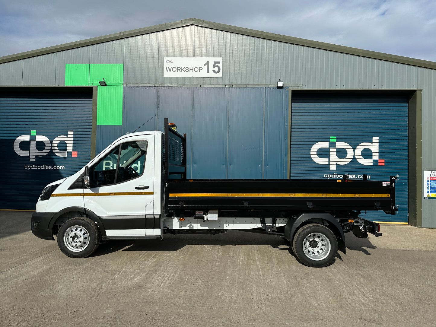 Ford Transit 350 L3 Single Cab Chassis 2.0L 165PS Leader