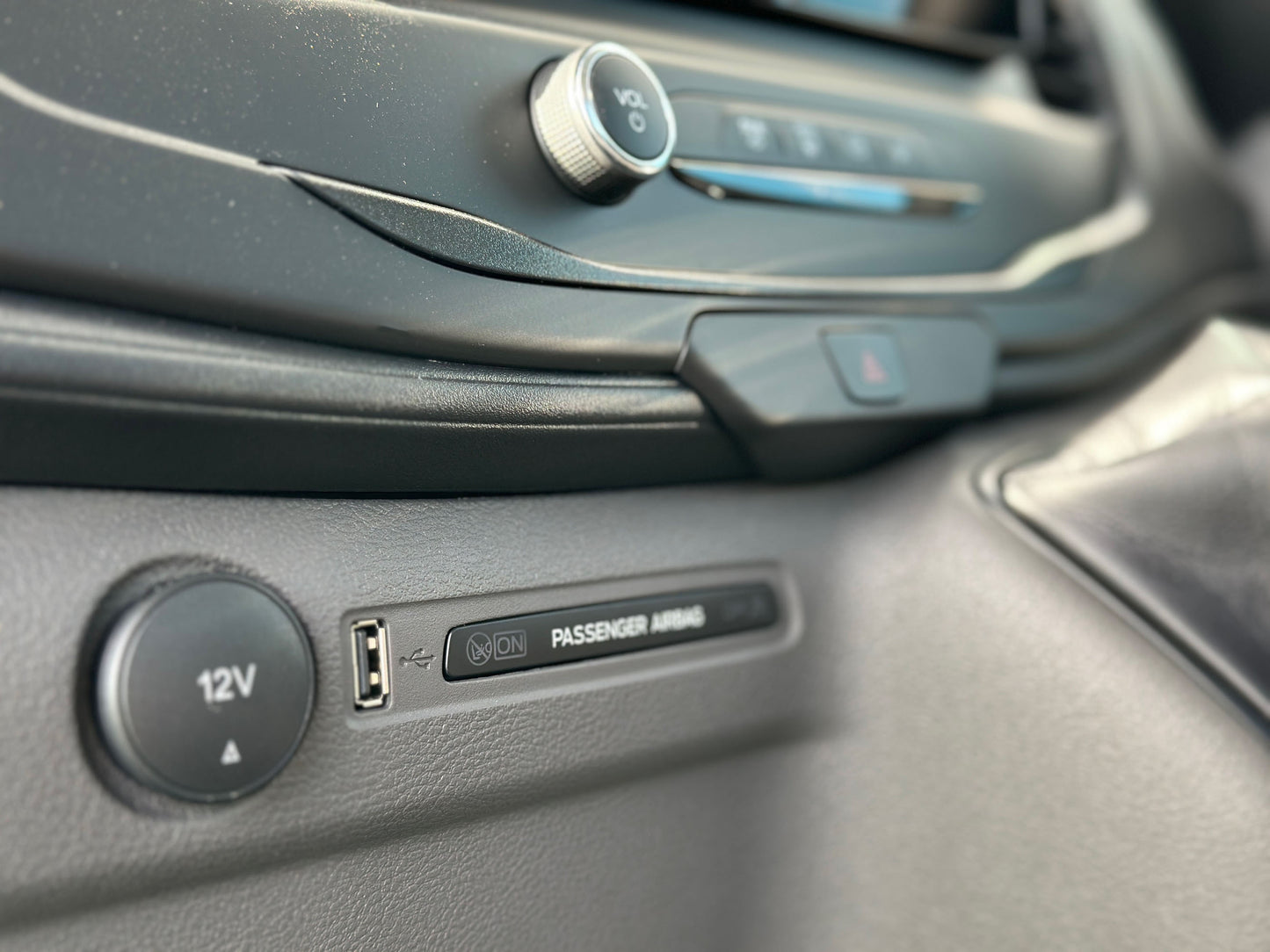 Ford Traffic Management Dropside with LP13