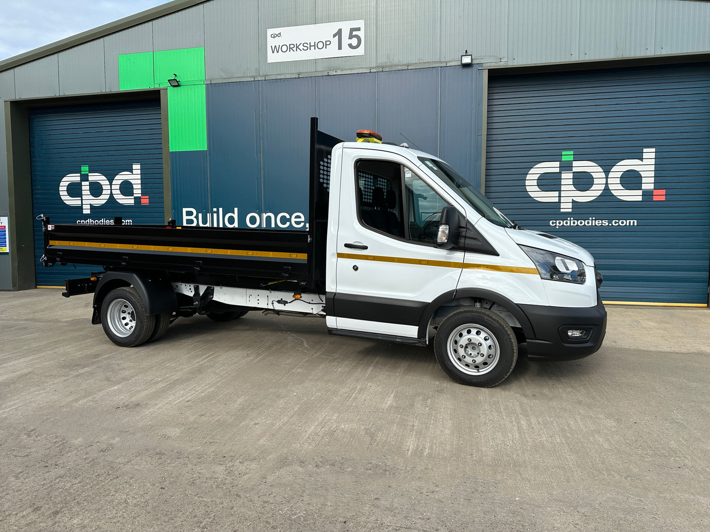 Ford Transit 350 L3 Single Cab Chassis 2.0L 165PS Leader