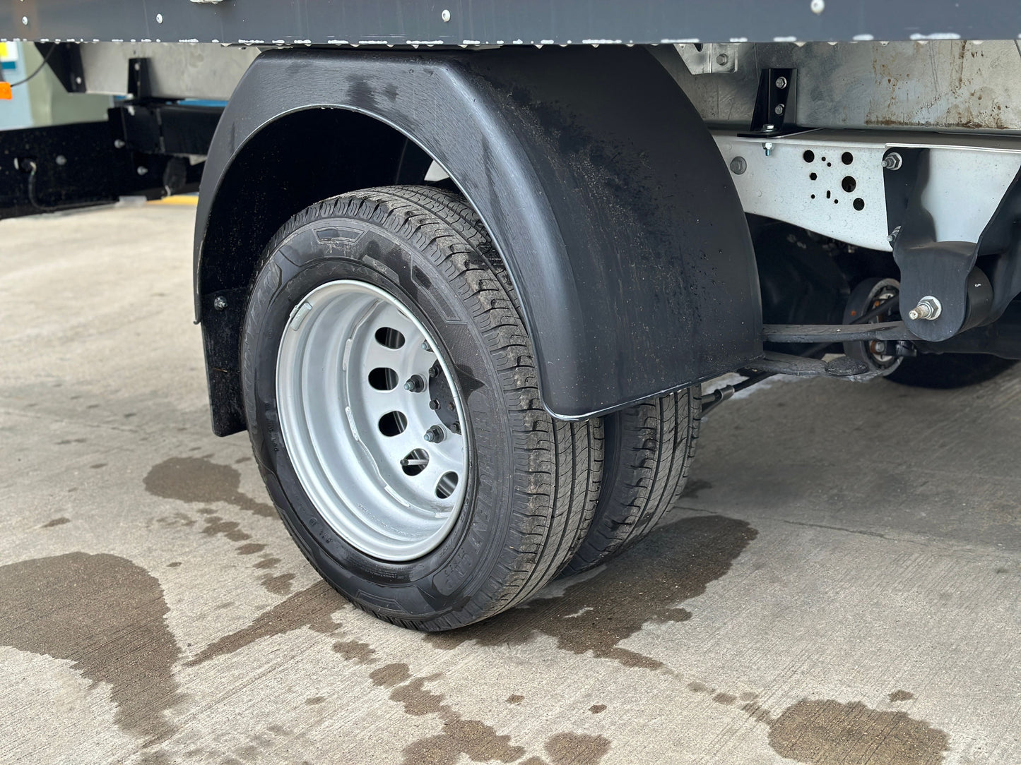 Ford L3 Single Cab Dropside with Tool Pod
