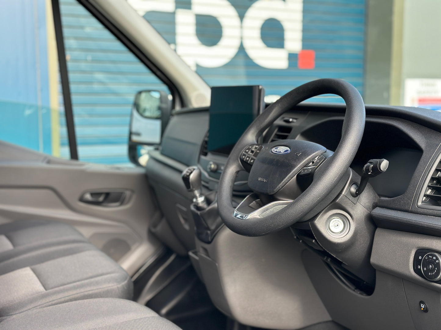 Ford Double Cab L4 Tipper with Utility