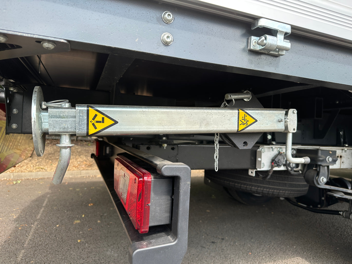 Ford Transit L3 Single Cab Dropside with Tool Pod and Crane