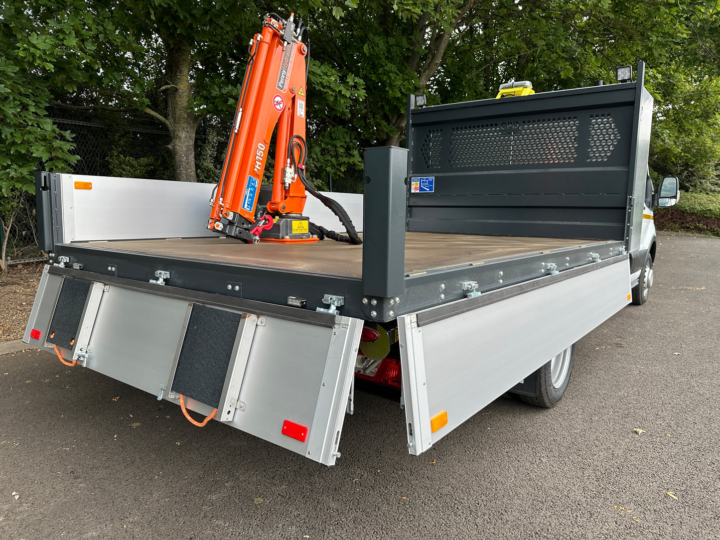 Ford Transit L3 Single Cab Dropside with Tool Pod and Crane