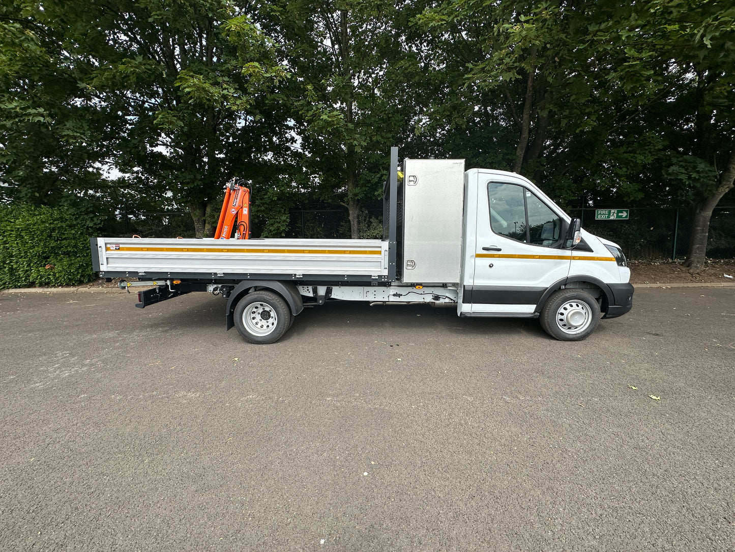 Ford Transit L3 Single Cab Dropside with Tool Pod and Crane