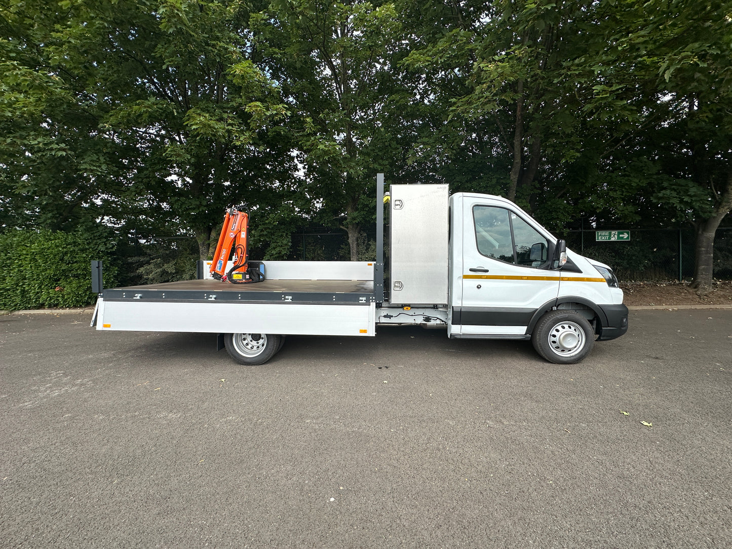Ford Transit L3 Single Cab Dropside with Tool Pod and Crane