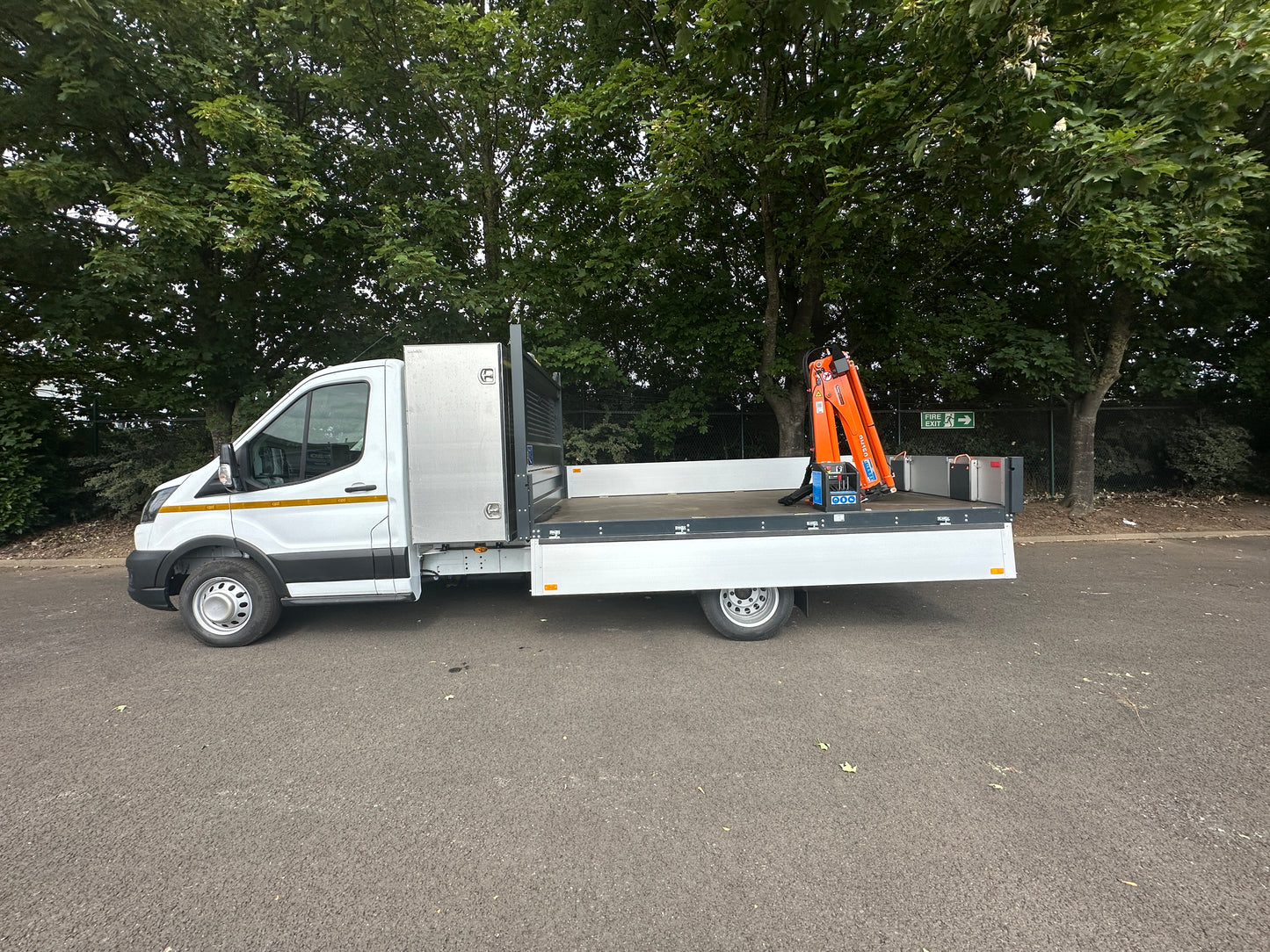 Ford Transit L3 Single Cab Dropside with Tool Pod and Crane