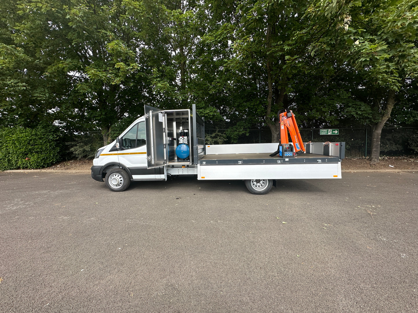 Ford Transit L3 Single Cab Dropside with Tool Pod and Crane