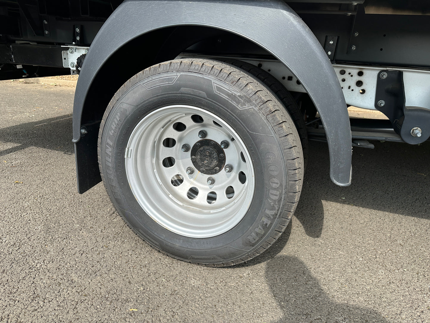 Ford Transit L3 Single Cab Dropside with Tool Pod and Crane