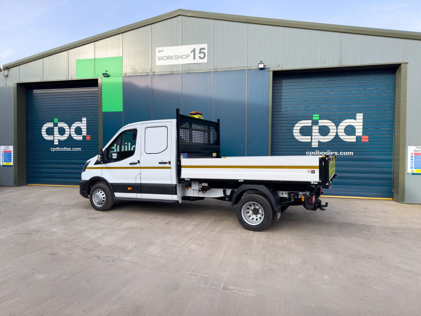 Ford Double Cab L4 Tipper with Utility