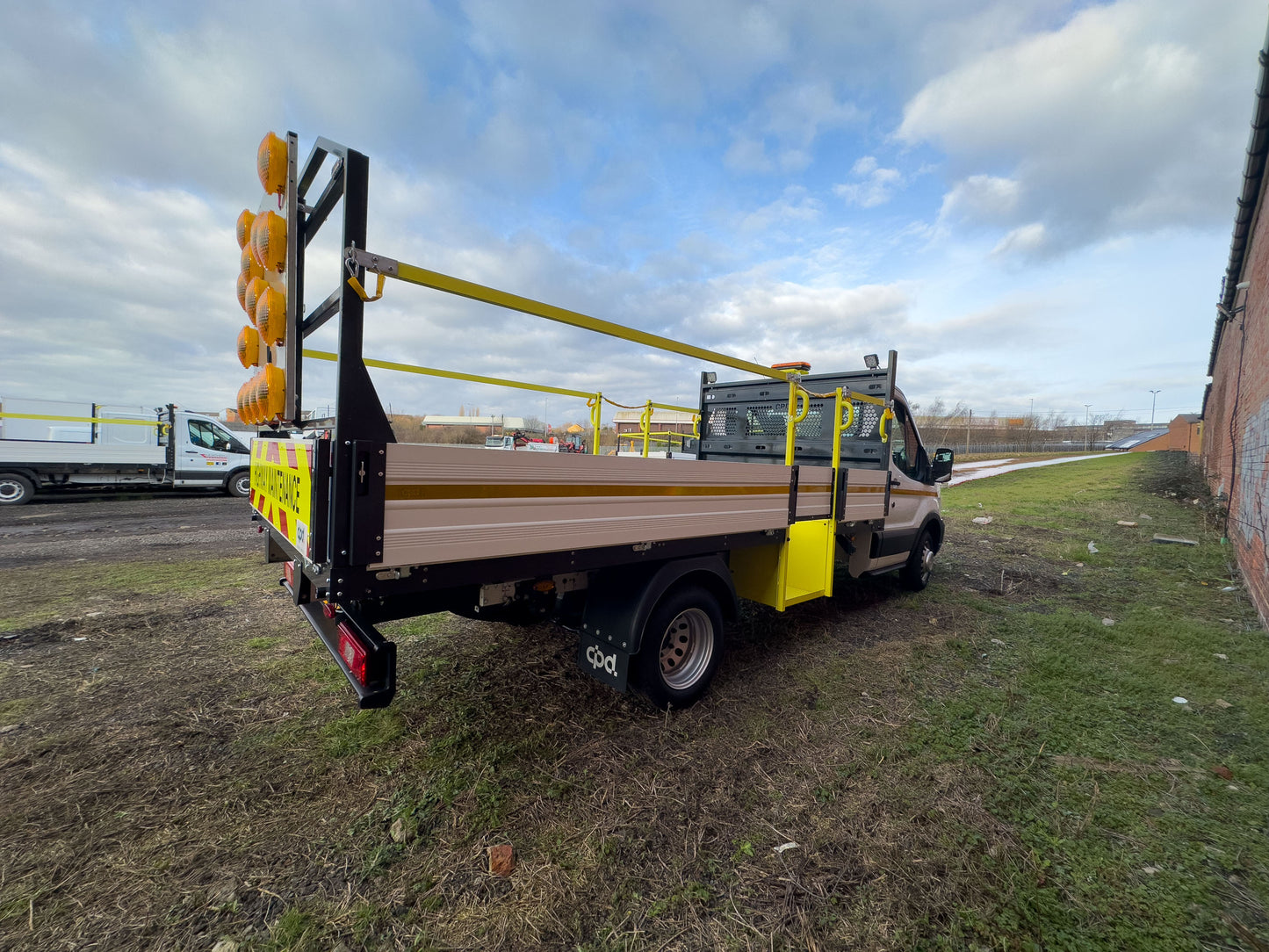 Ford Traffic Management Dropside with LP13