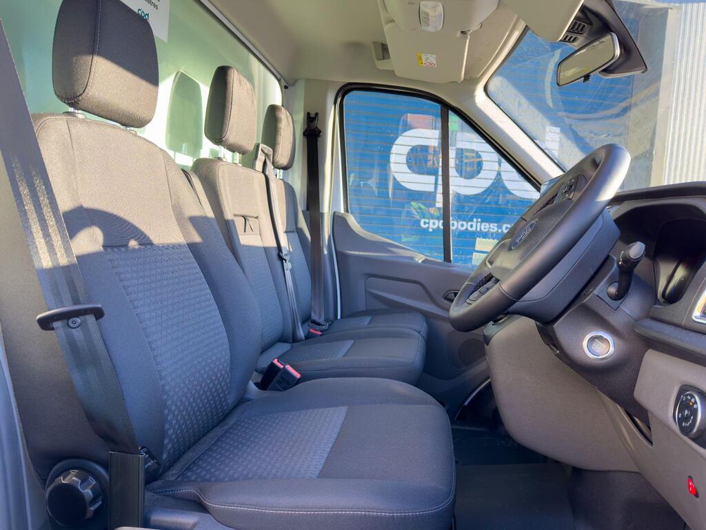 Ford Electric Transit 350 Luton Electric L3 184ps c/w Tail lift