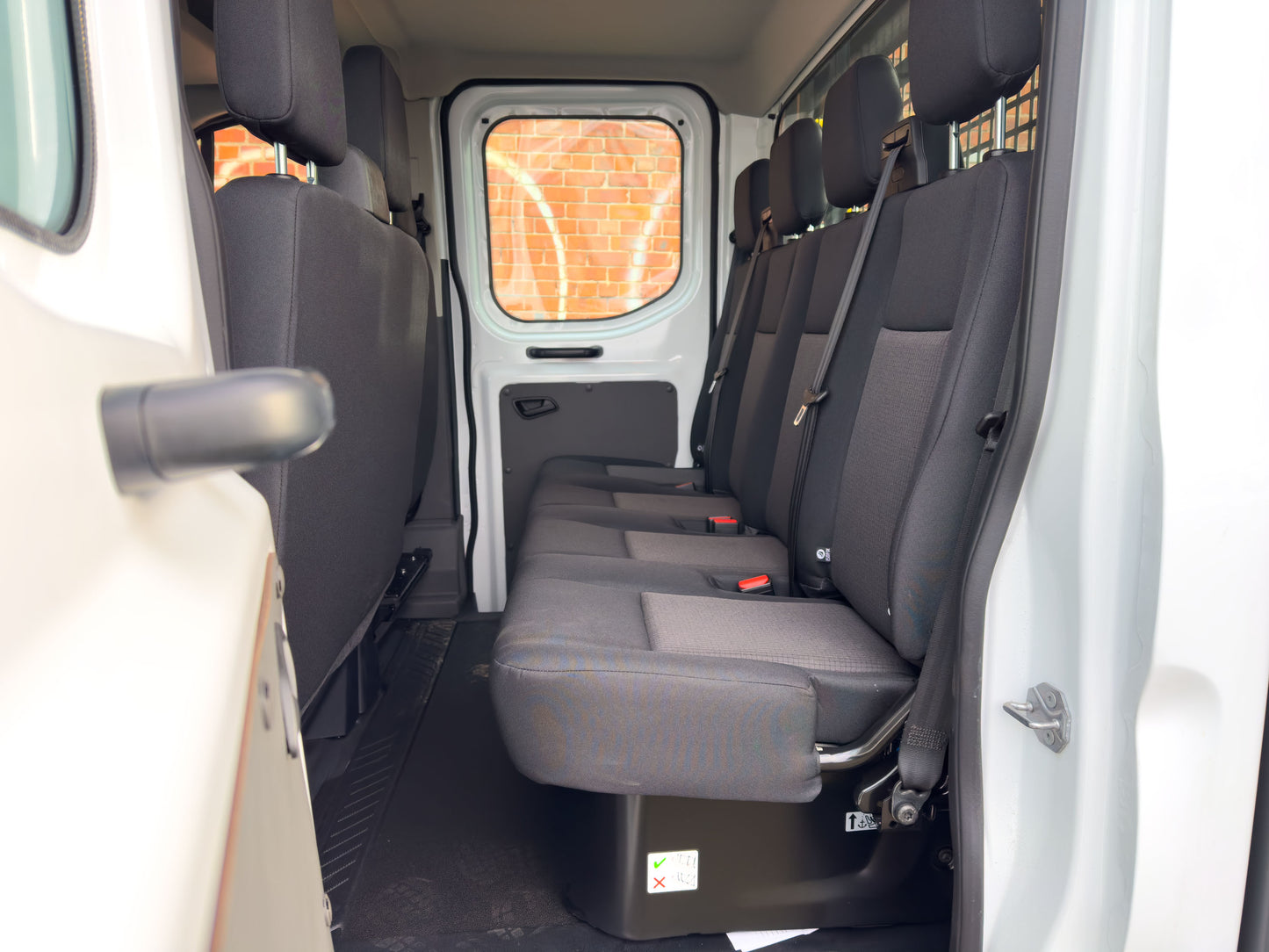 Ford Double Cab Dropside L4