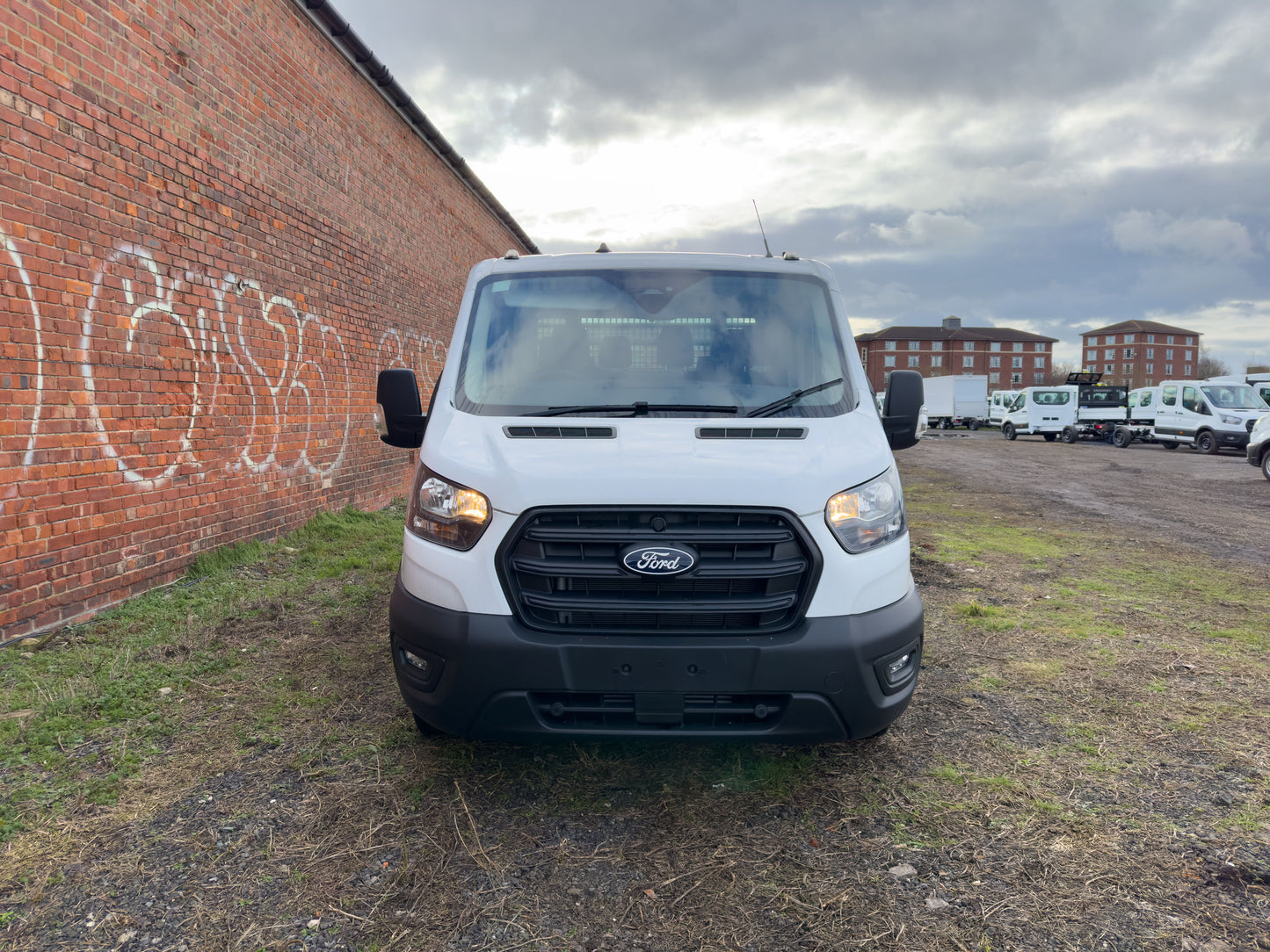 Ford Double Cab Dropside L4